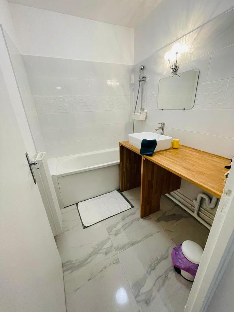 Appartement Bastille - Voltaire - Saint Paul - Centre De Paris - 5 Pers Eksteriør bilde